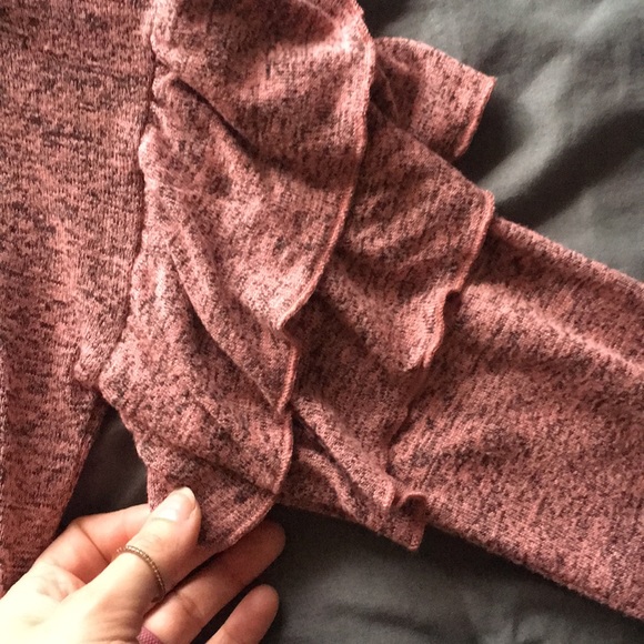 NWOT crop sweater - Picture 3 of 4